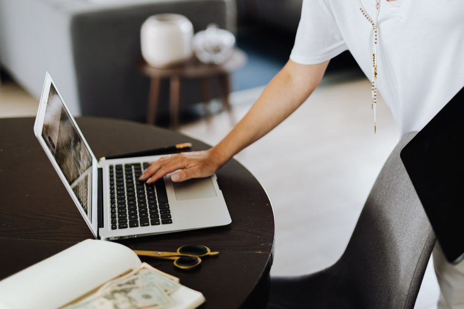 Should I Choose a Paid CPE Residency or an Unpaid CPE Internship?