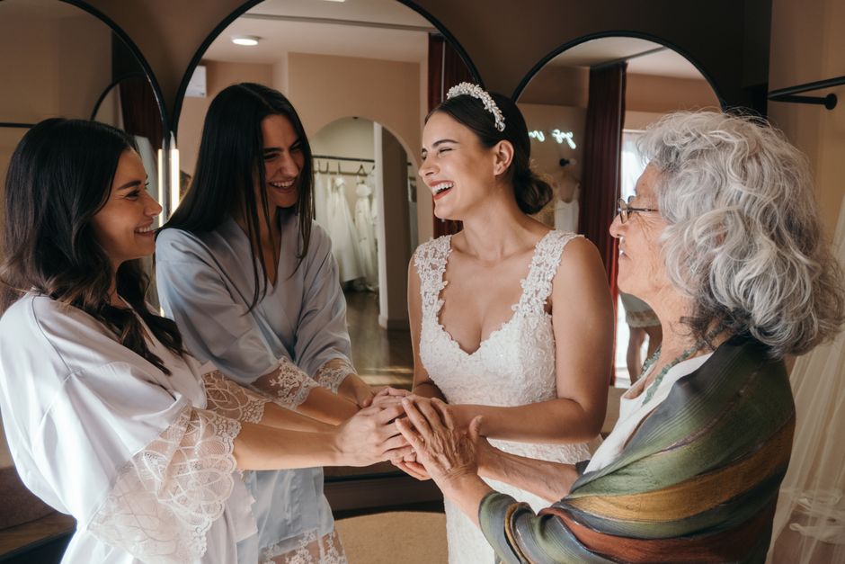 How Should a Grandmother Coordinate With Wedding Colors Without Looking Like a Bridesmaid?