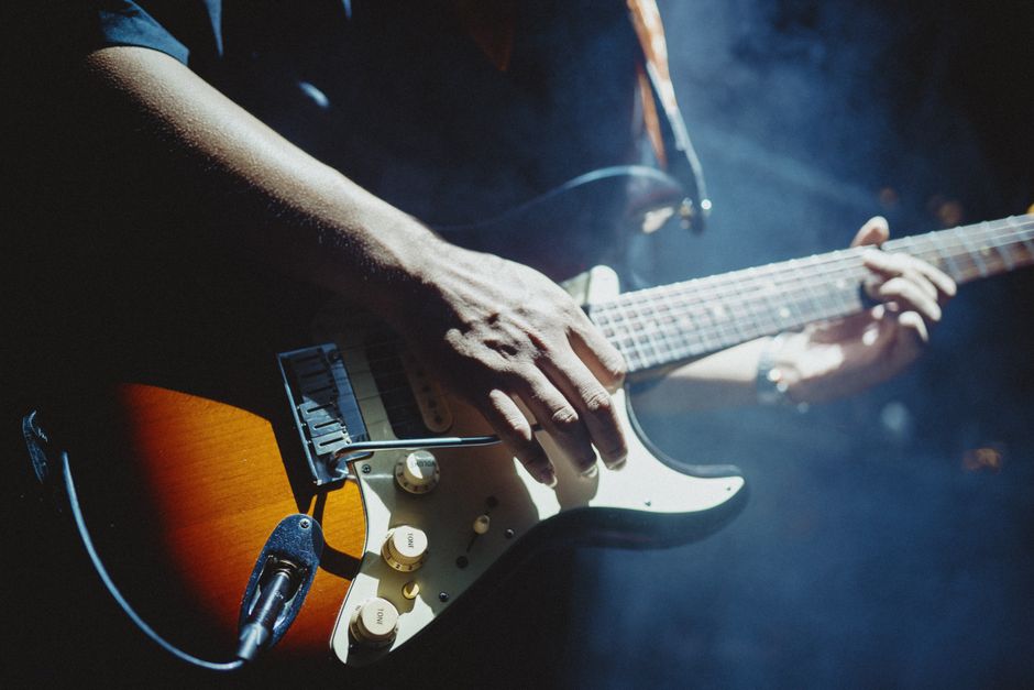 How Can I Pick a Live Stream Niche Before Spending Money?
