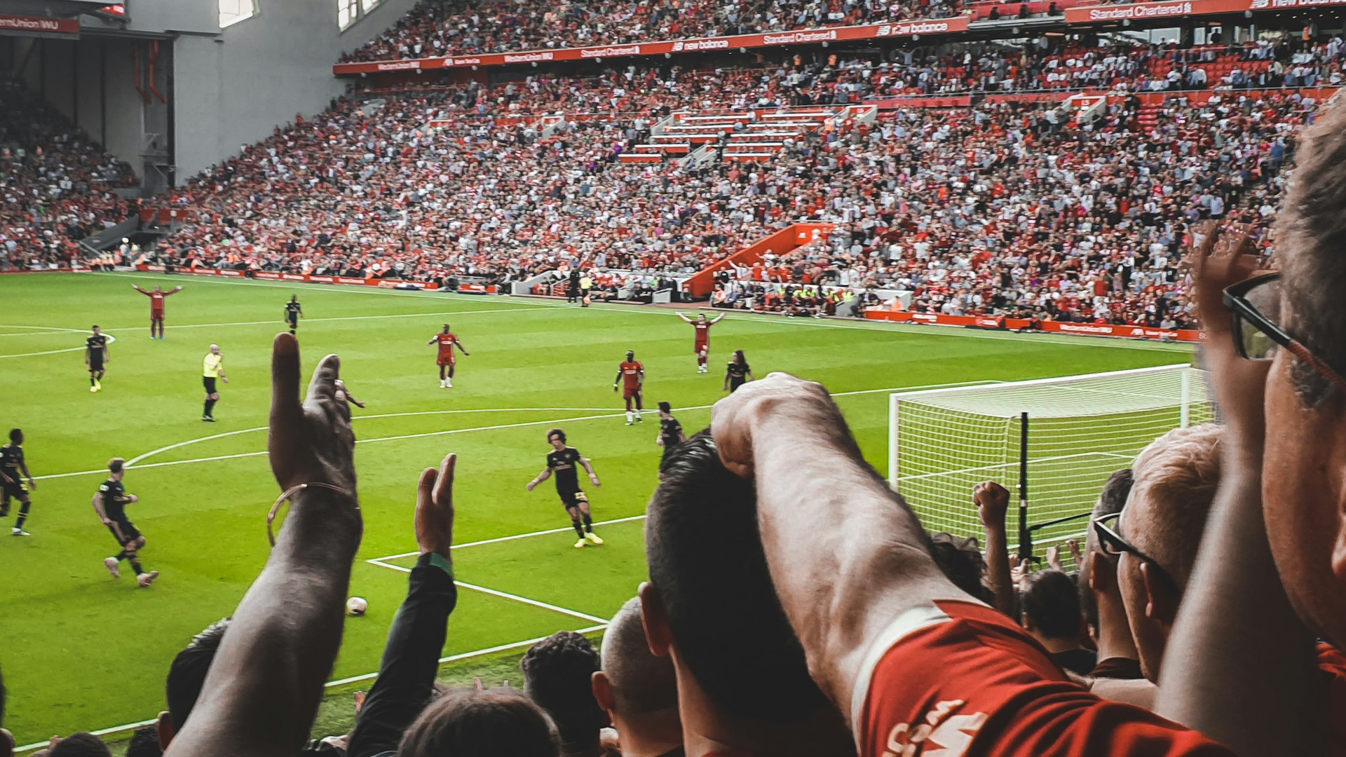 How Fan Engagement Transforms Sports Marketing Success