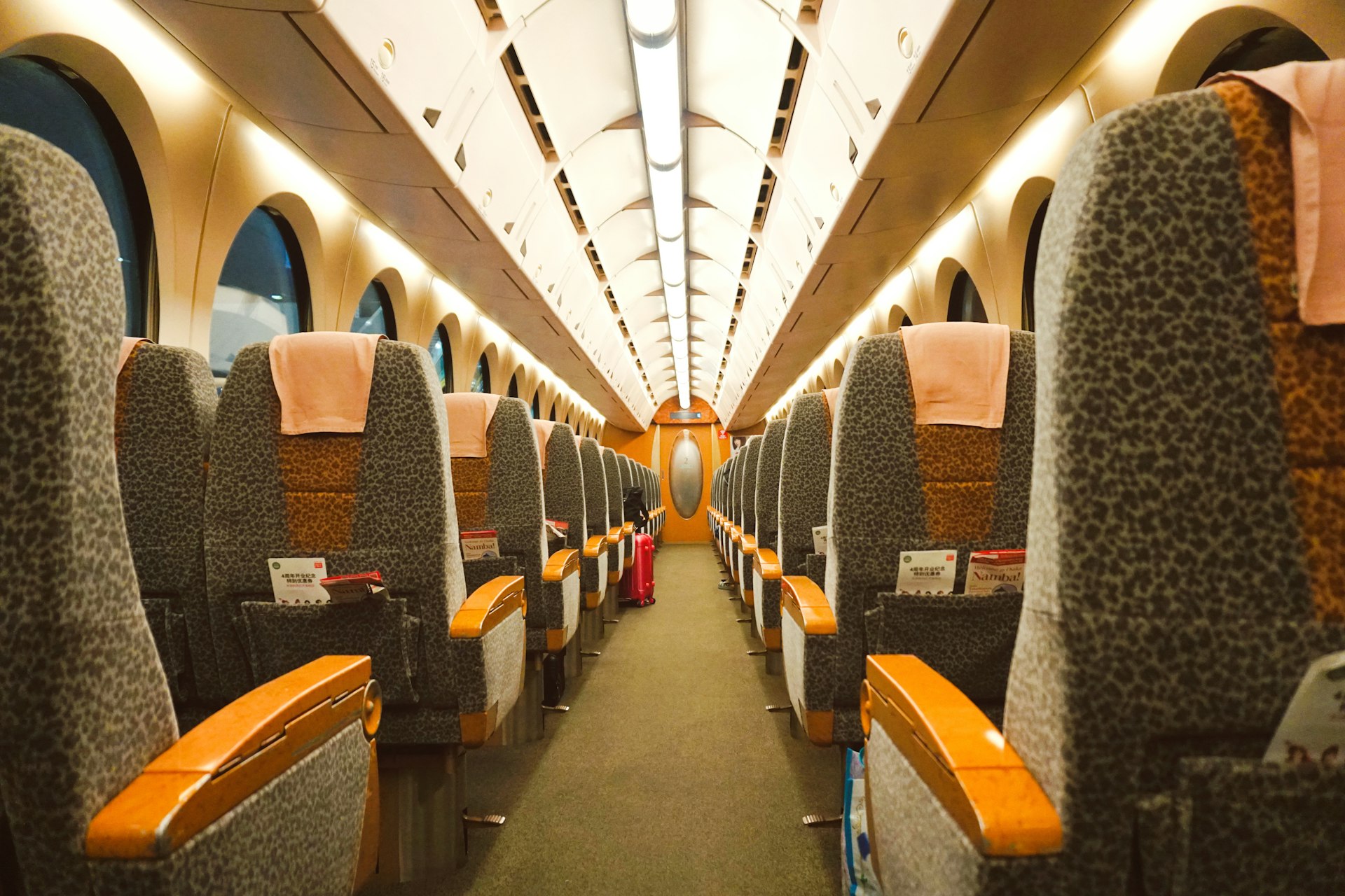 Experience the Ultimate in Global Elegance: Luxury Train Journeys Across Continents